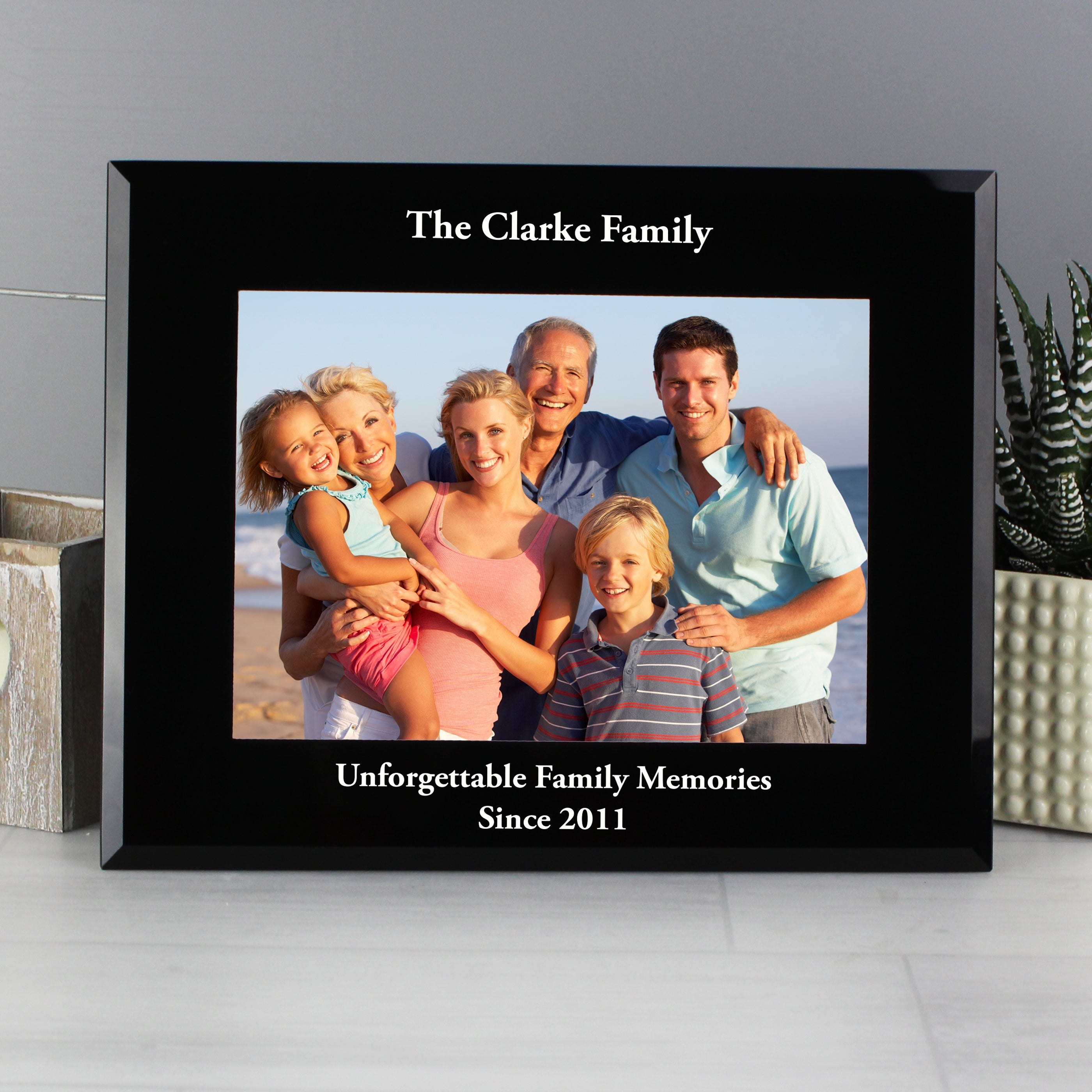 Personalised 7x5 Landscape Black Glass Photo Frame